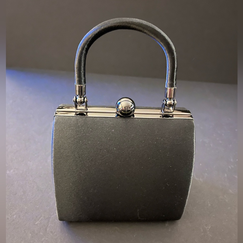 Preston & York Hardsided Small Clutch Purse